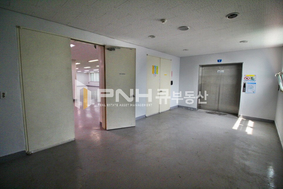 경기 안양만안구 안양동 명학역 초역세권 전용 약 135평 한개층 전체 화물승강기 갖춘 공장, 창고 임대 월세 매물번호 10678 사진 7