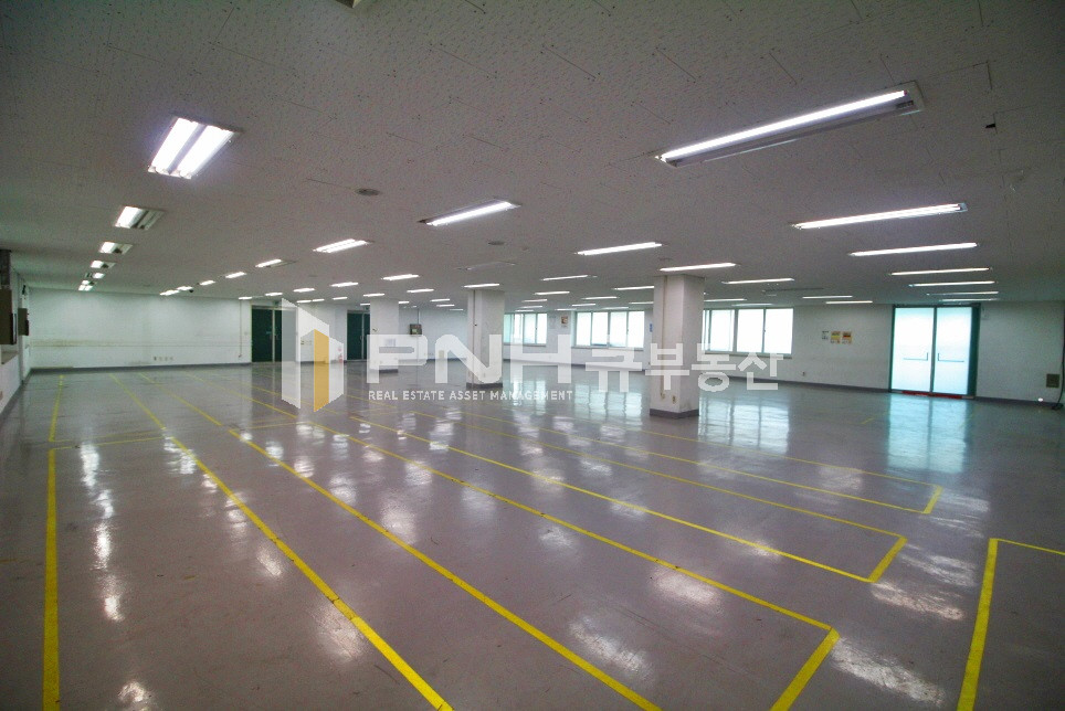 경기 안양만안구 안양동 명학역 초역세권 전용 약 135평 한개층 전체 화물승강기 갖춘 공장, 창고 임대 월세 매물번호 10678 사진 9