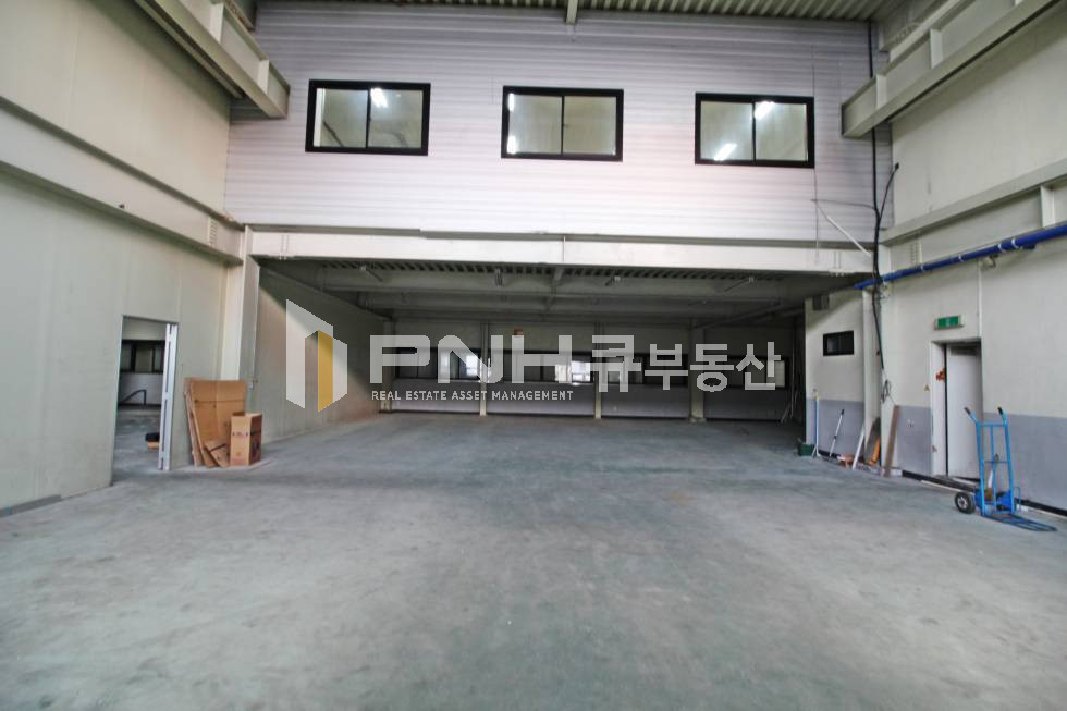 경기 군포시 금정동 금정역 초역세권 1층 공장 호이스트유 전용 170평대 가성비 좋은 깔끔한 공장임대 월세 매물번호 10680 사진 2
