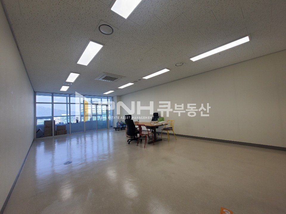 경기 안양동안구 평촌동 평촌지식산업센터 전용15평 반듯한구조 스타트업 또는 소규모 사업체 추천임대 월세 매물번호 10701 사진 3