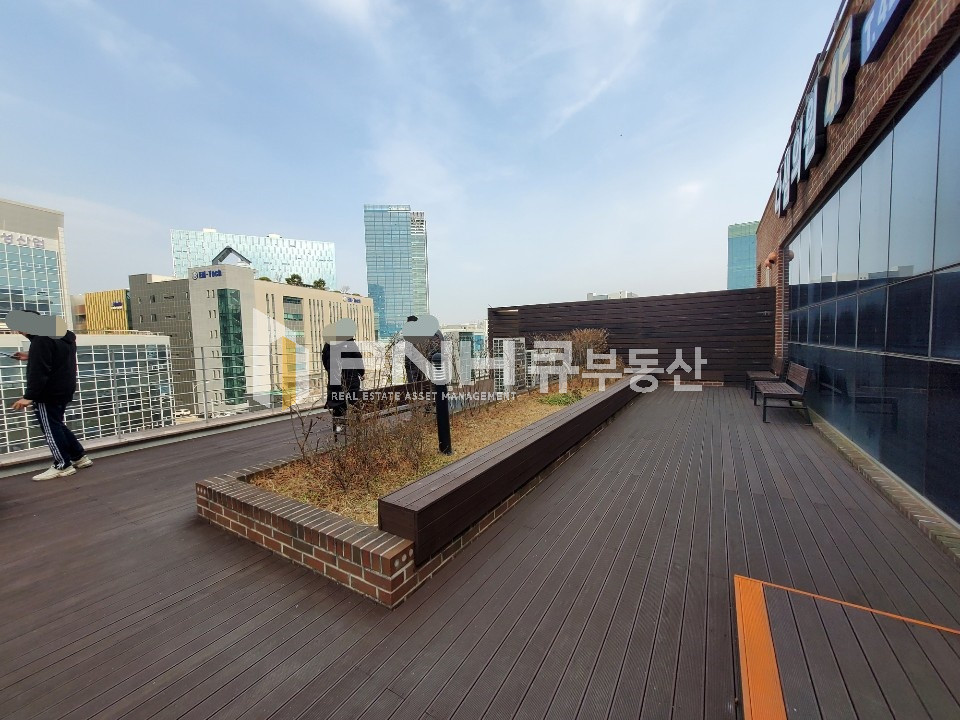 경기 안양동안구 관양동 평촌역 초역세권 전용45평 근린생활시설 신축급 사무실 추천임대 월세 매물번호 10703 사진 11