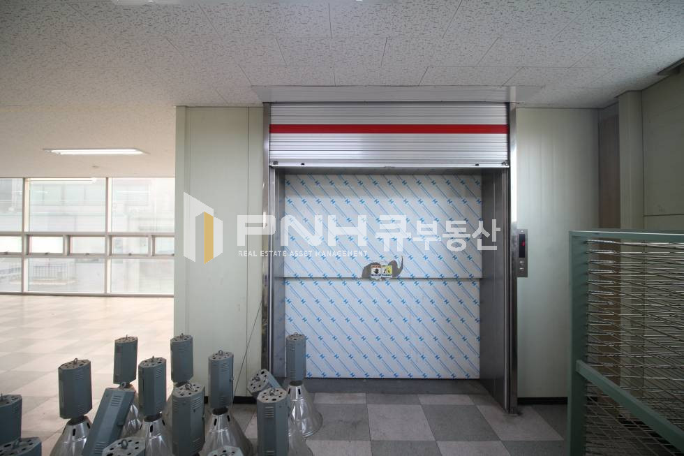경기 군포시 금정동 금정역 역세권 전용80평 가성비 좋은 화물승강기 갖춘 공장임대 월세 매물번호 10709 사진 4