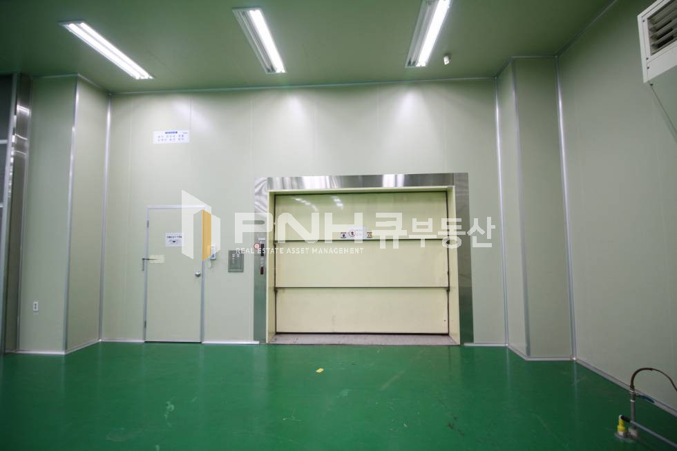 경기 안양동안구 관양동 관양스마트타운 산업단지내 1층,2층 2개층 전용 473평 준크린룸 공장임대 월세 매물번호 10696 사진 7