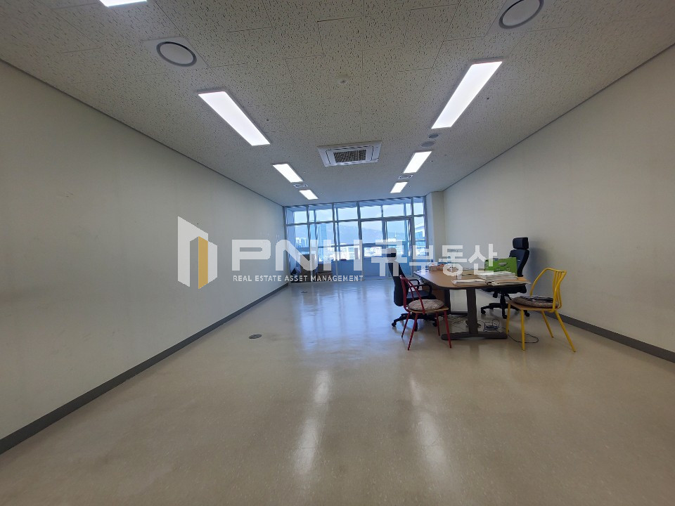 경기 안양동안구 평촌동 평촌역 전용15평 소형사무실 임대 스타트업 또는 소규모인원 업체 추천 임대 월세 매물번호 10737 사진 1