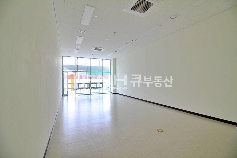 경기 안양동안구 호계동 범계지식산업센터 전용14.6평 중소형 사무실 신축 첫입주 임대 월세 매물번호 10735 사진 2
