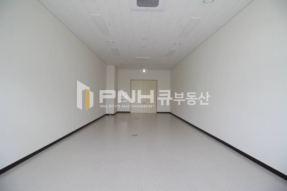 경기 안양동안구 호계동 범계지식산업센터 전용14.6평 중소형 사무실 신축 첫입주 임대 월세 매물번호 10735 사진 4