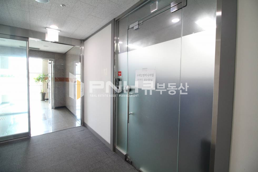 경기 안양동안구 관양동 평촌역 도보3분 고급형 건물내 전용63평 사무실 임대 월세 매물번호 10747 사진 6