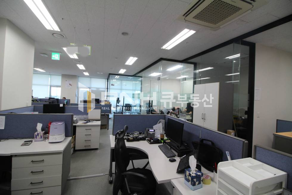 경기 안양동안구 관양동 인덕원 오비즈타워 전용60평 인테리어 룸5 풀인테리어 최상급 사무실임대 월세 매물번호 10749 사진 4