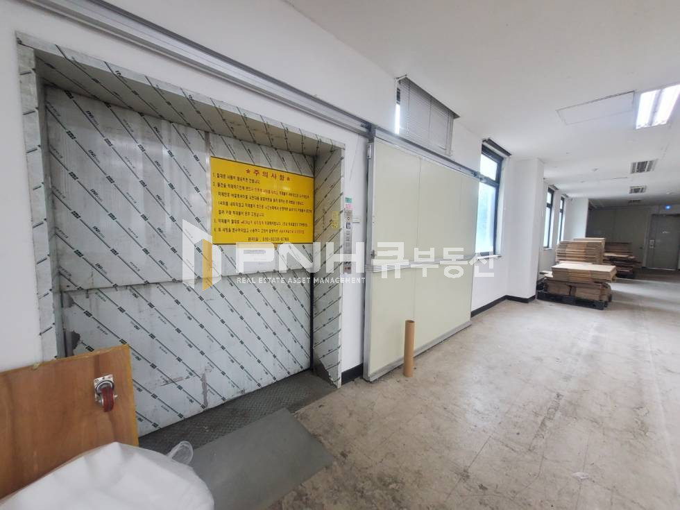 경기 군포시 금정동 금정역 인근 전용200평 1층 전체 사용 공장,창고,사무실 추천 공간 임대 월세 매물번호 10754 사진 5