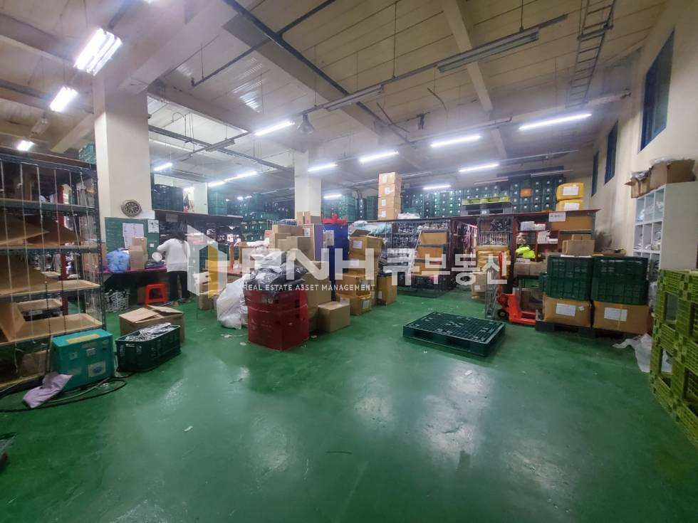 경기 군포시 금정동 금정역 도보 5분이내 2개층 전체 전용260평 공장 창고 공간 임대 월세 매물번호 10762 사진 1