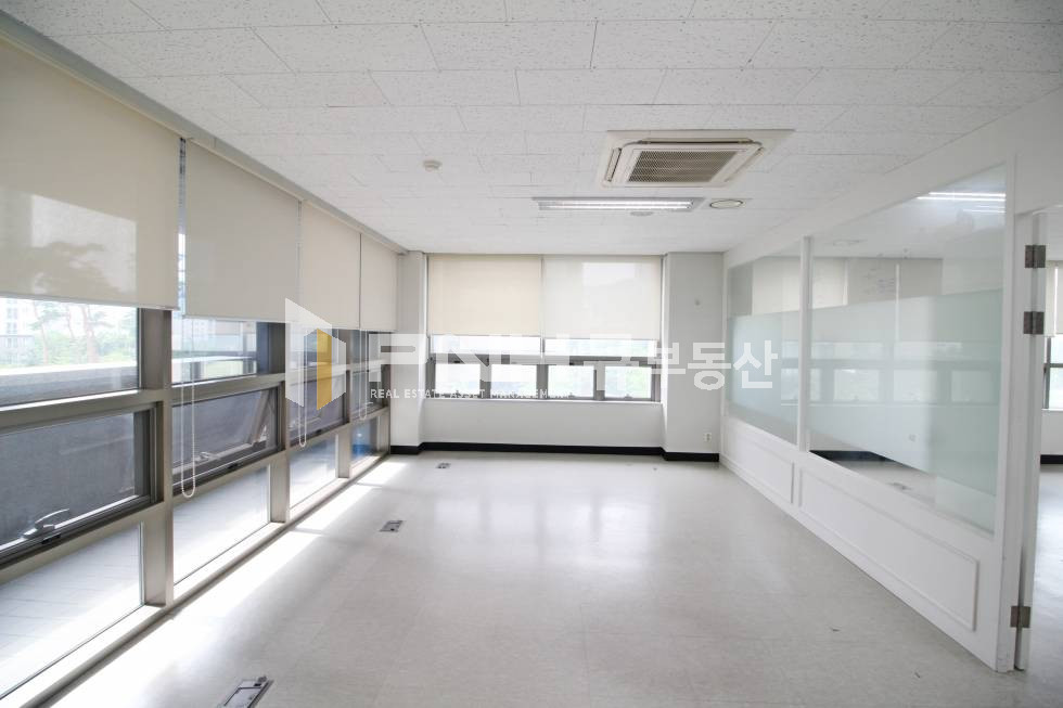 경기 안양동안구 관양동 평촌스마트스퀘어 전용178평 한개층전체 냉난방기유 화물승강기유 월세 매물번호 10675 사진 5
