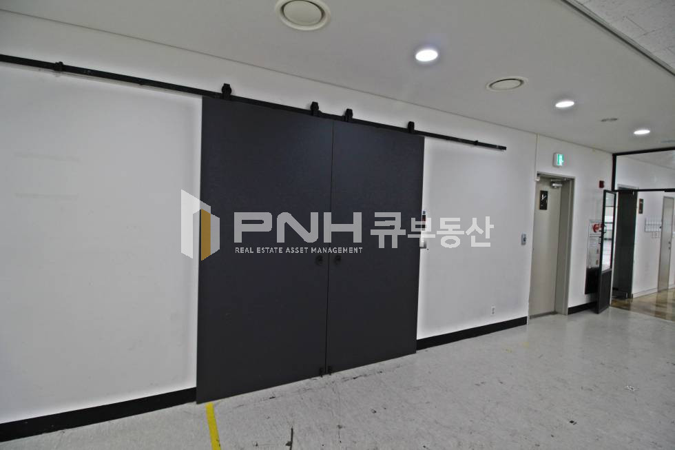 경기 안양동안구 관양동 평촌스마트스퀘어 전용178평 한개층전체 냉난방기유 화물승강기유 월세 매물번호 10675 사진 14