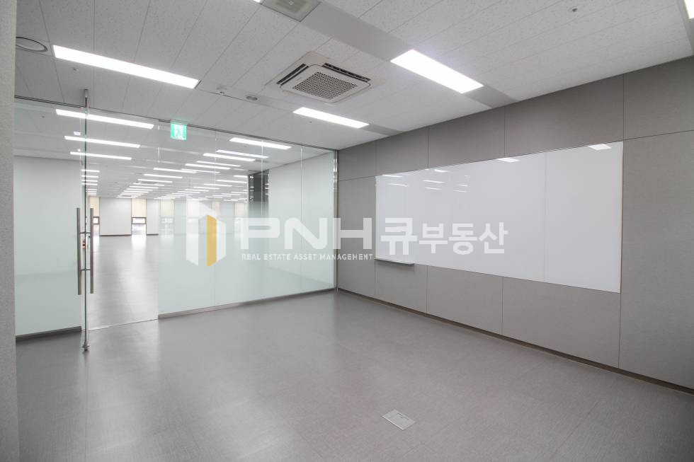 경기 안양동안구 관양동 평촌스마트스퀘어 전용333평 1개층 전체 고급형사옥 내 사무실임대 월세 매물번호 10591 사진 4