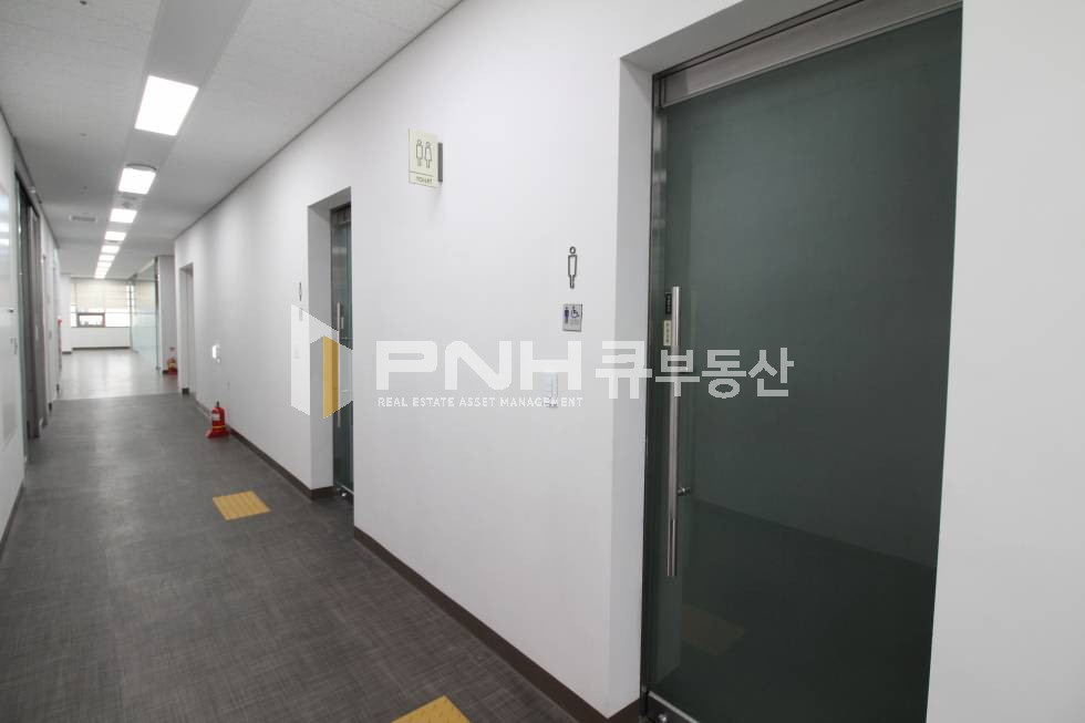 경기 안양동안구 관양동 평촌스마트스퀘어 전용333평 1개층 전체 고급형사옥 내 사무실임대 월세 매물번호 10591 사진 8