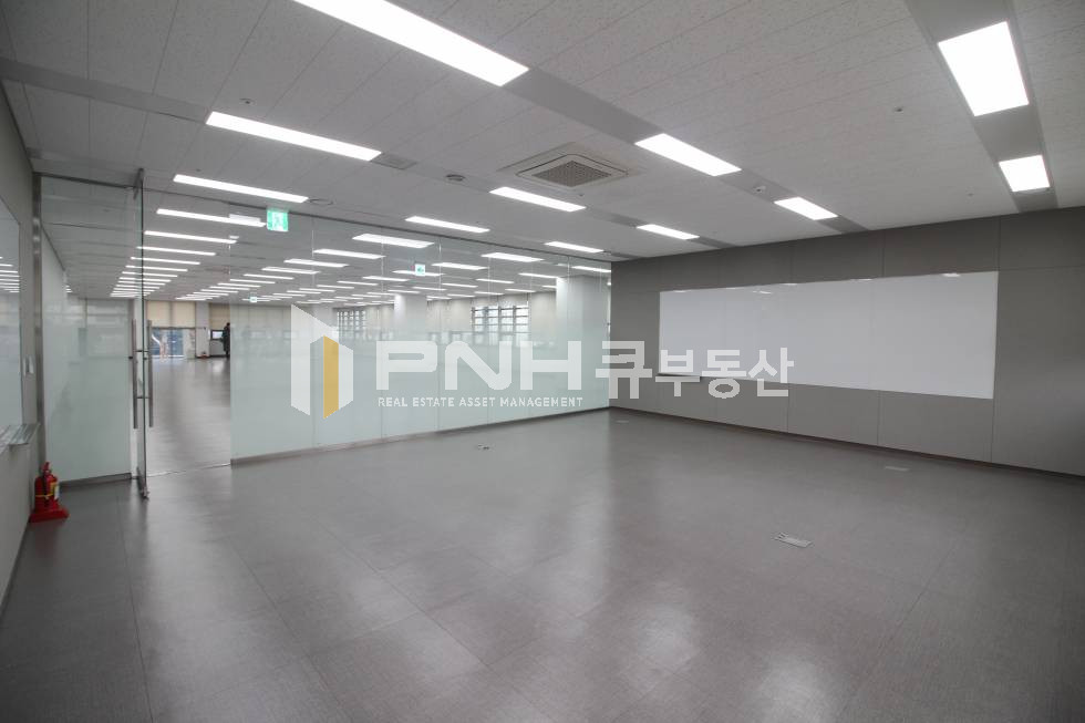 경기 안양동안구 관양동 평촌스마트스퀘어 전용333평 1개층 전체 고급형사옥 내 사무실임대 월세 매물번호 10591 사진 11