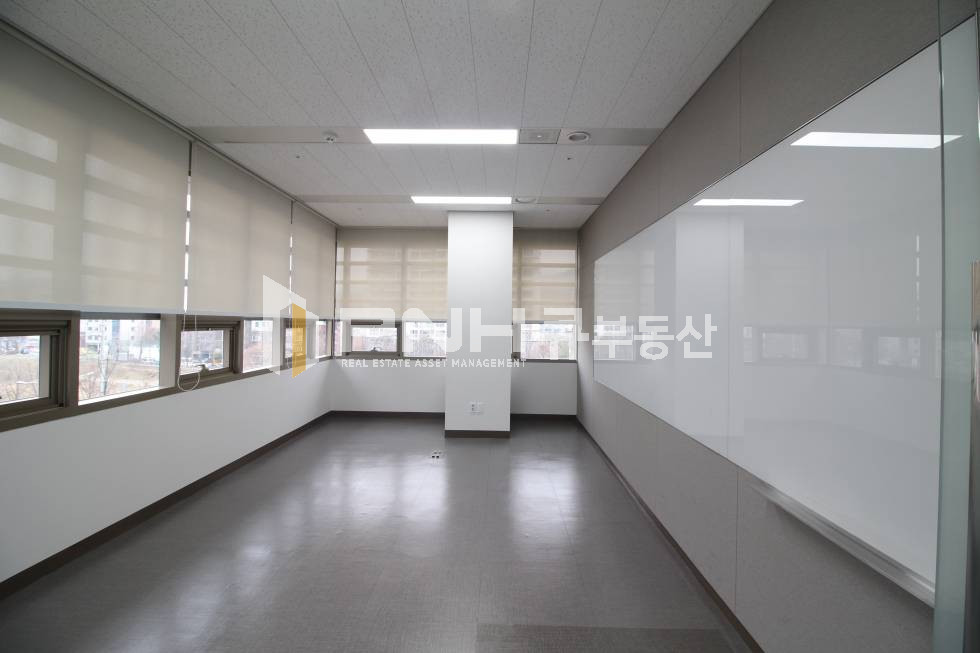 경기 안양동안구 관양동 평촌스마트스퀘어 전용333평 1개층 전체 고급형사옥 내 사무실임대 월세 매물번호 10591 사진 12