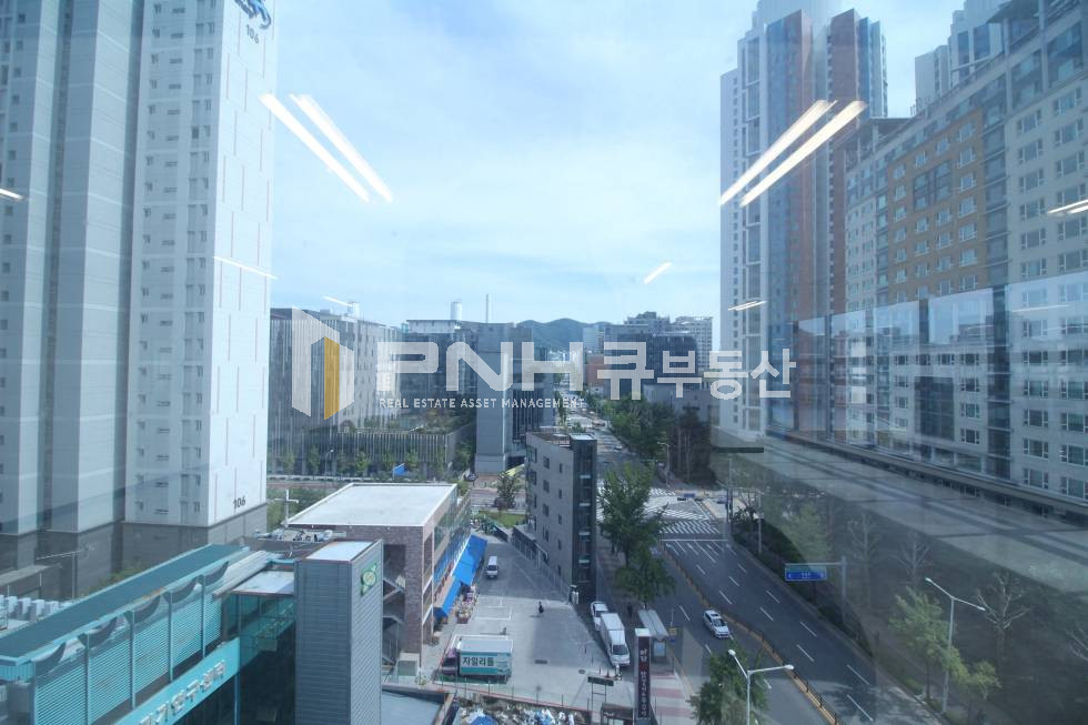 경기 안양동안구 관양동 평촌역 대로변 신축급 전용 75평 깔끔한 사무실 공간 임대 월세 매물번호 10734 사진 8