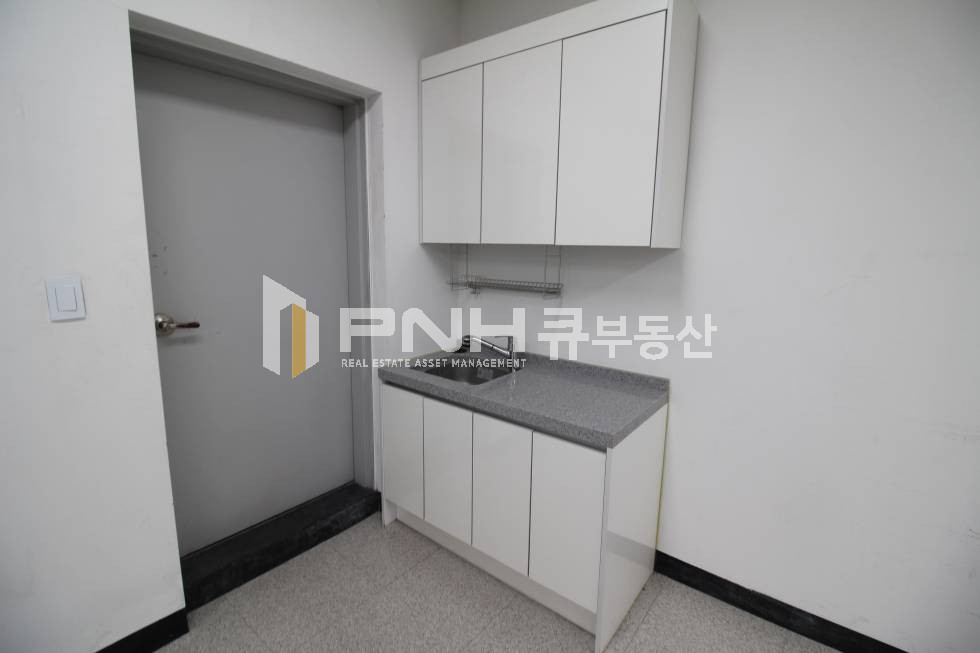 경기 안양동안구 관양동 평촌대로 전용38평 인테리어 룸1 내부 깔끔하고 구조좋은 사무실 추천 월세 매물번호 10776 사진 6