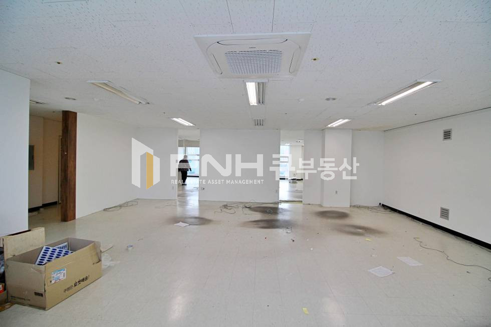 경기 안양동안구 관양동 평촌역 대로변 신축급 전용 75평 인테리어 룸 3 깔끔한 사무실 공간 임대 월세 매물번호 10778 사진 5