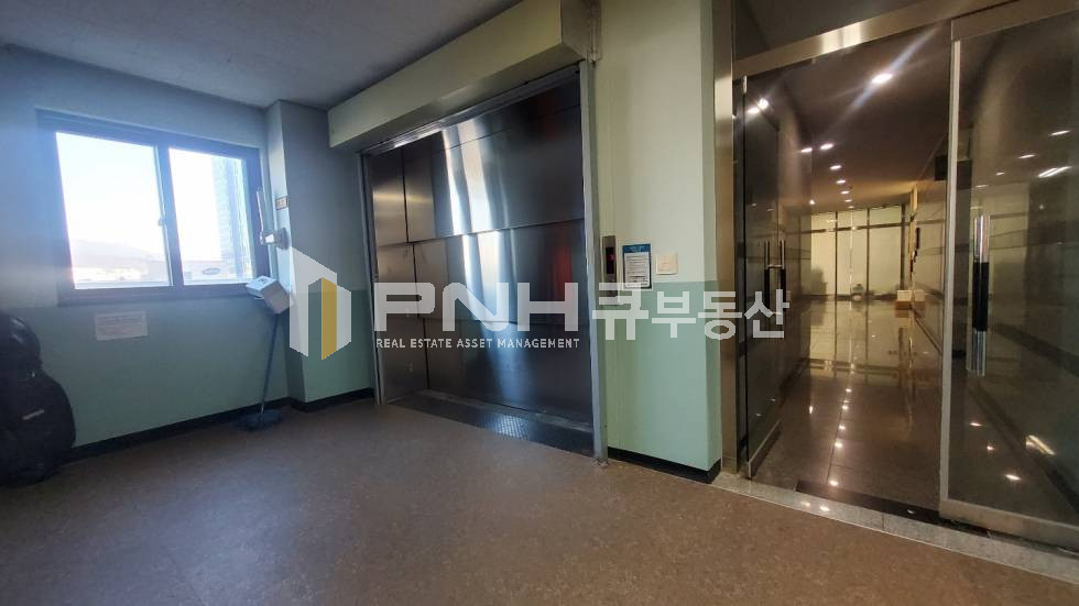 경기 군포시 당정동 군포역 역세권 코너 사옥내 전용43평 화물승강기 사용 가능 공장,사무실임대 월세 매물번호 10774 사진 6