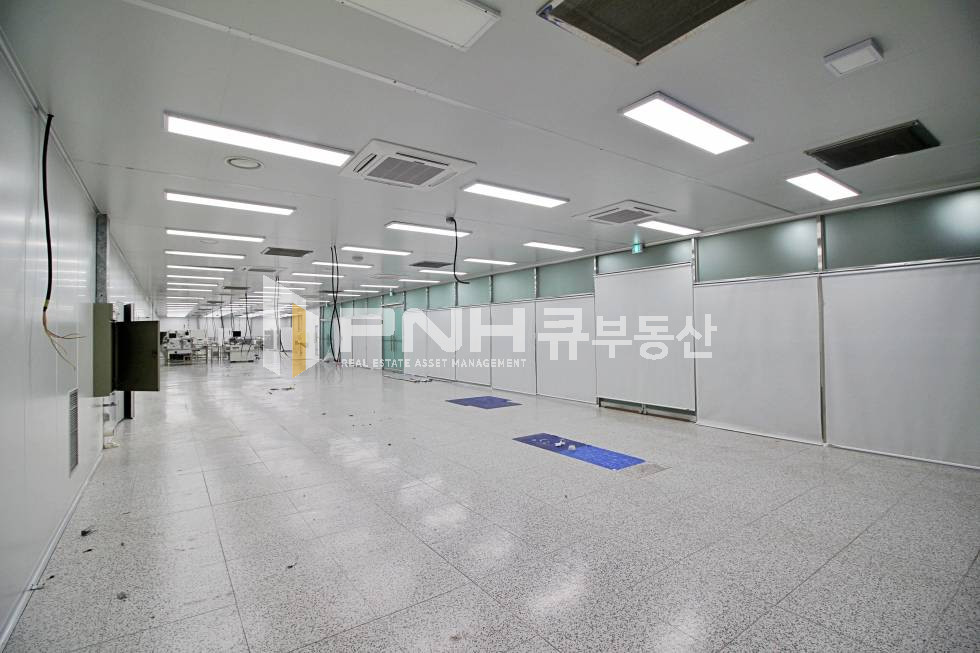 경기 안양동안구 관양동 평촌스마트스퀘어 대형사옥 내 사무실 전용110평 임대 월세 매물번호 10781 사진 1