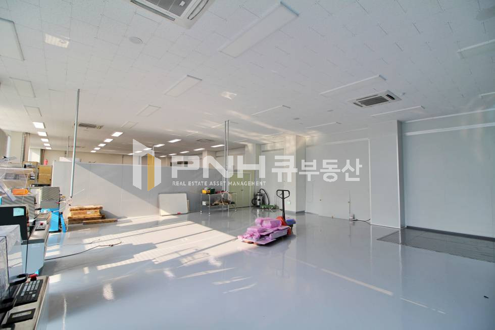 경기 안양동안구 관양동 평촌스마트스퀘어 대형사옥 내 사무실 전용110평 임대 월세 매물번호 10781 사진 9