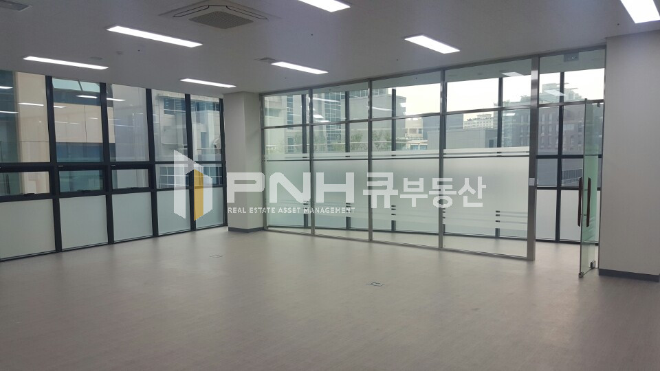 경기 안양동안구 관양동 평촌역 역세권 전용 269평 대형 사무실,연구소,공장 공간임대 월세 매물번호 10789 사진 8
