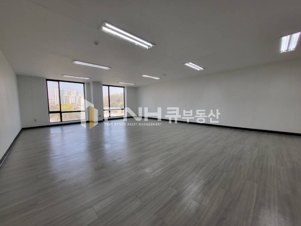 경기 안양동안구 관양동 인덕원역 지하철 출구앞 전용21평 공간 사무실 임대 월세 매물번호 10794 사진 2