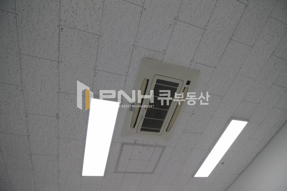 경기 안양동안구 호계동 금정역 최고급형 사옥 내 전용 125평 깔끔한 역세권 사무실 임대 월세 매물번호 10809 사진 3