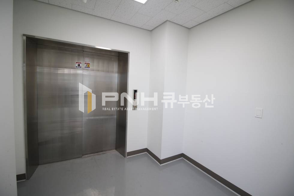 경기 안양만안구 석수동 KTX 광명역 산업단지내 전용 660평 대형사옥 연구소,공장,사무실 임대 월세 매물번호 10810 사진 8