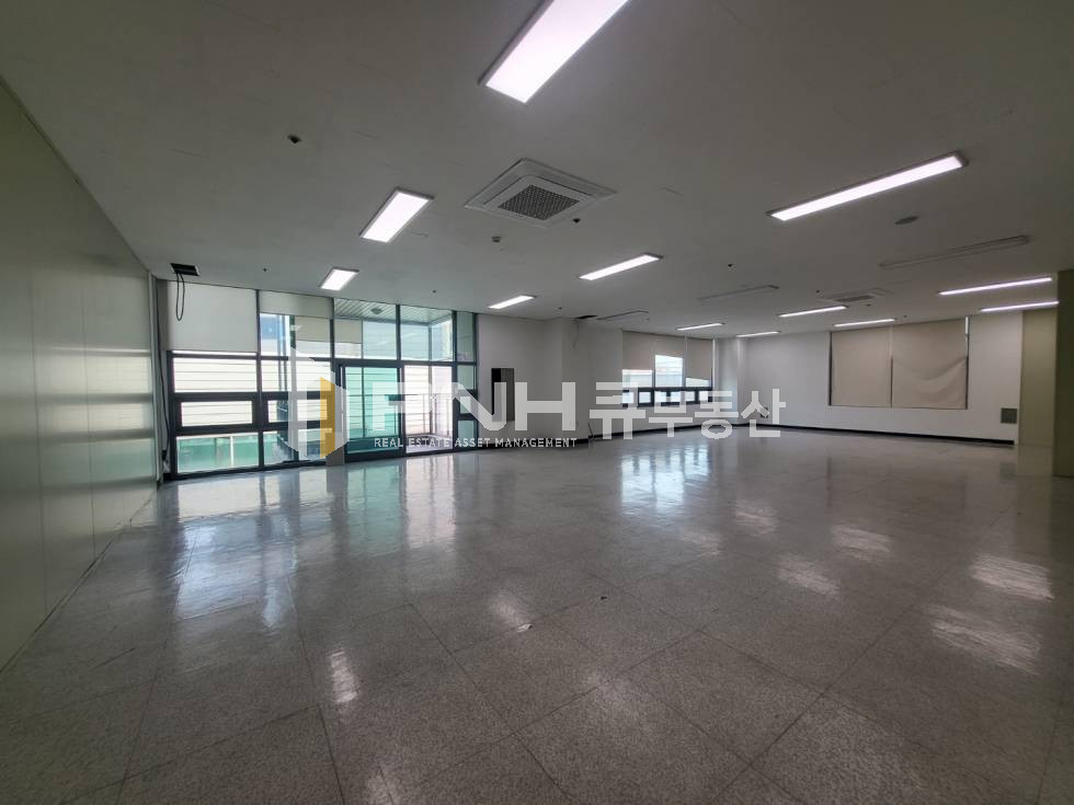 경기 군포시 산본동 금정역 초역세권 전용426평 10개이상 인테리어룸 또는 원상복구 가능 화물승강기4톤 월세 매물번호 10815 사진 12