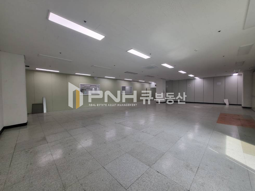경기 군포시 산본동 금정역 초역세권 전용426평 10개이상 인테리어룸 또는 원상복구 가능 화물승강기4톤 월세 매물번호 10815 사진 13