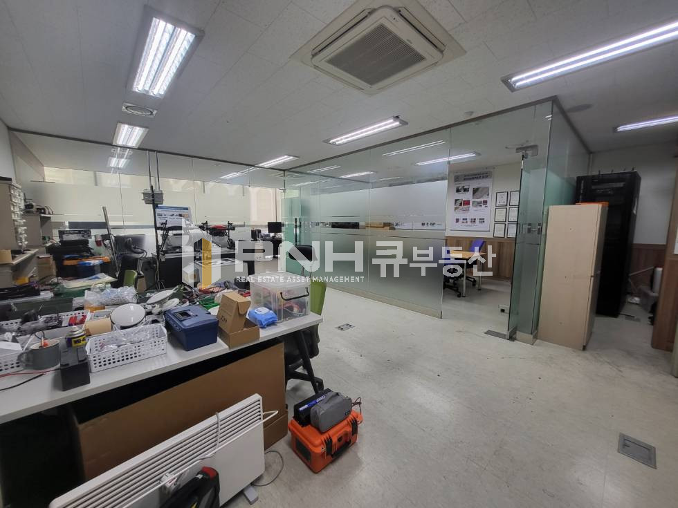 경기 안양동안구 관양동 평촌스마트스퀘어 전용25평 룸2 산업단지 내 유일 중소형 사무실임대 월세 매물번호 10819 사진 1