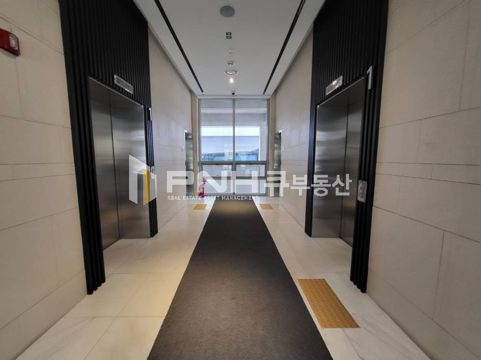 경기 안양동안구 관양동 평촌스마트스퀘어 전용178평 한개층전체 냉난방기유 화물승강기유 월세 매물번호 10831 사진 12