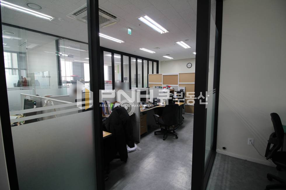 경기 안양동안구 관양동 평촌스마트베이 확장형50평 룸4 넓은홀 갖춘 인테리어 사무실 월세 매물번호 10851 사진 5