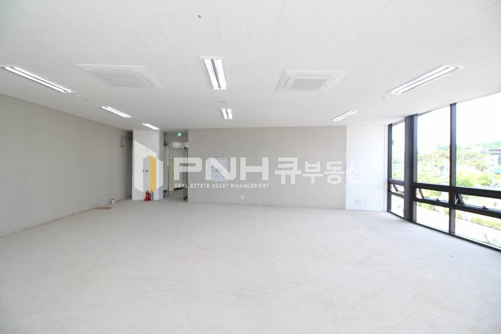경기 안양동안구 관양동 특별조건임대 필라테스업종추천 전용28평 월세 매물번호 10520 사진 3