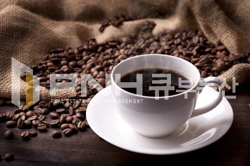 경기 안양동안구 호계동 # 대로변상가 # 실23평 # 범계역3분 ▷ 피부샵 , 네일 , 카페 업종 추천 월세 매물번호 10479 사진 3