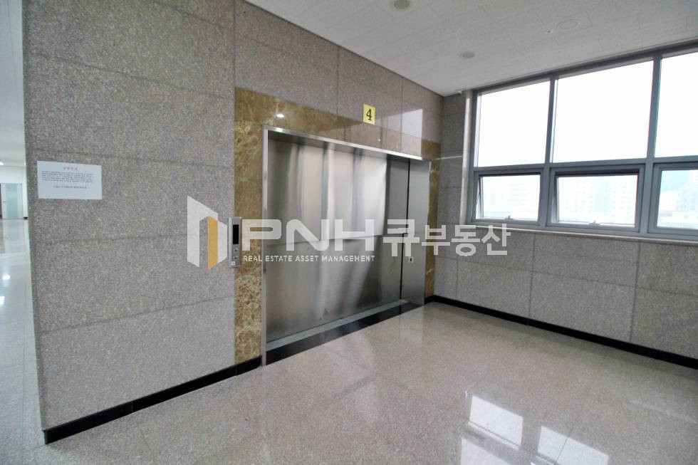 경기 안양동안구 호계동 범계역 신축 급 전용 63평 대형평형 공장,사무실,연구소 추천 월세 매물번호 10881 사진 7