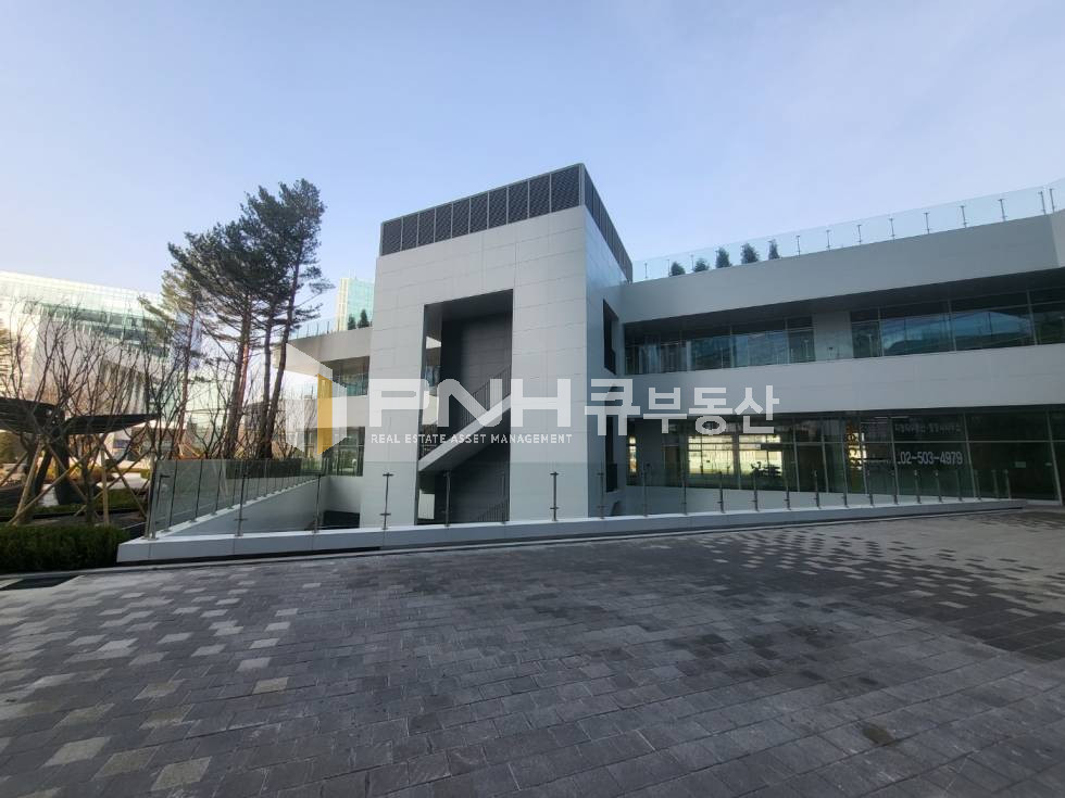 경기 과천시 갈현동 지정타 제일의 지식산업센터 상가 갈현천 조망의 고급스러운 건물 월세 매물번호 10908 사진 3