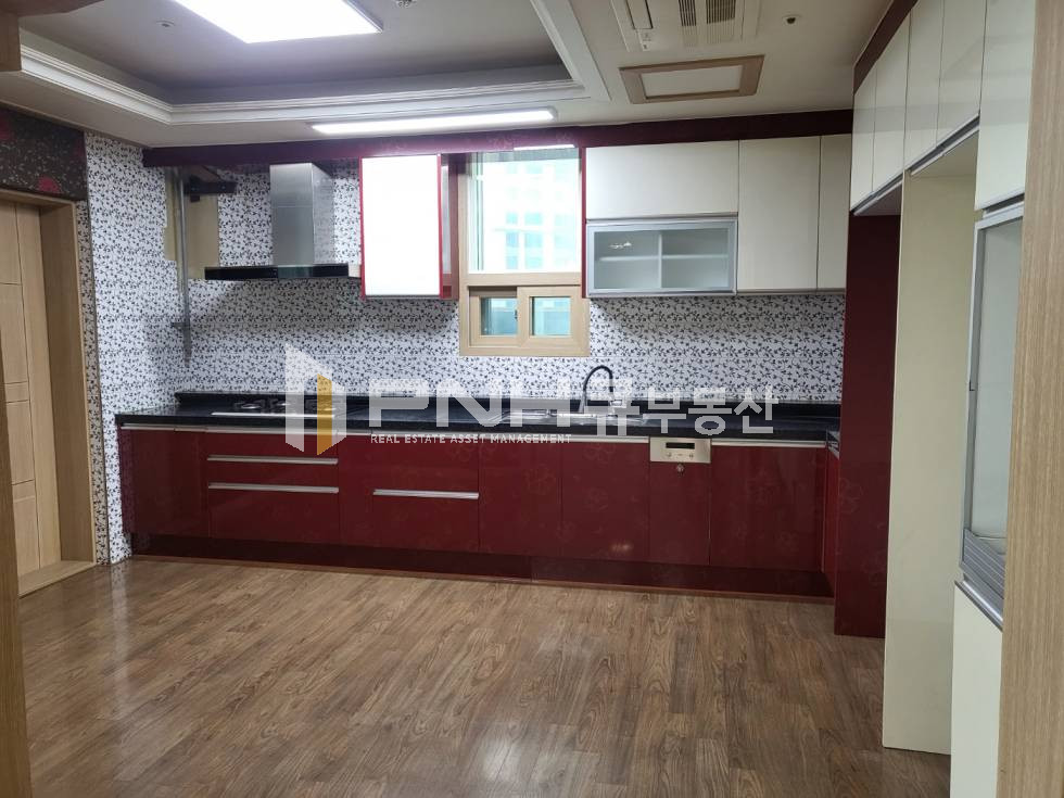 경기 안양동안구 관양동 구분 되어 있는 룸 사용 가능 넓은 테라스 정원 루프탑 월세 매물번호 10910 사진 6