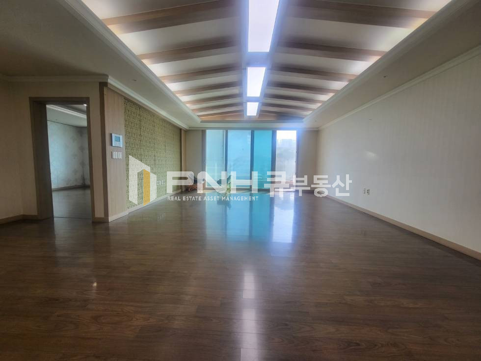 경기 안양동안구 관양동 구분 되어 있는 룸 사용 가능 넓은 테라스 정원 루프탑 월세 매물번호 10910 사진 10
