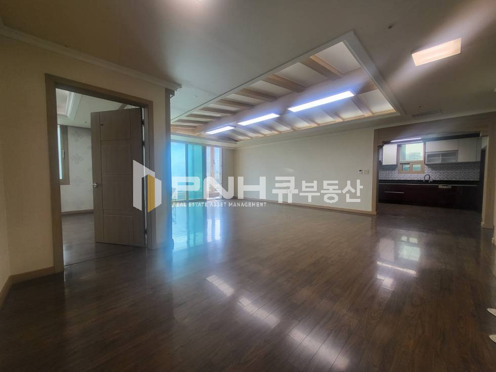 경기 안양동안구 관양동 구분 되어 있는 룸 사용 가능 넓은 테라스 정원 루프탑 월세 매물번호 10910 사진 11