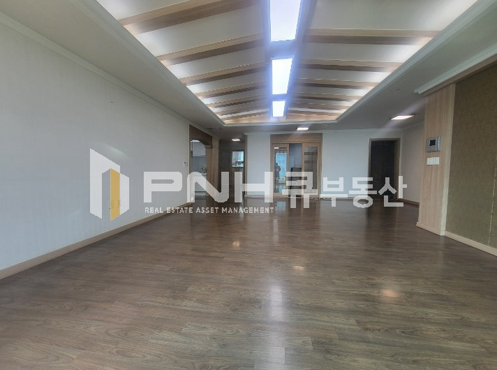 경기 안양동안구 관양동 구분 되어 있는 룸 사용 가능 넓은 테라스 정원 루프탑 월세 매물번호 10910 사진 19