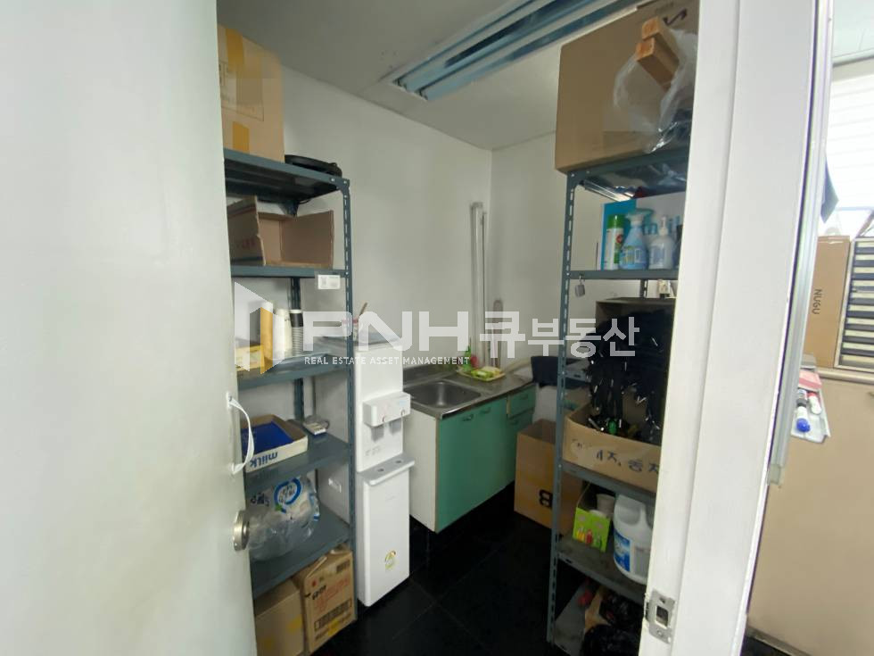 경기 안양동안구 관양동 4호선 인덕원역 역세권, 전용45평, 깔끔한 중소형사무실임대 월세 매물번호 10930 사진 2