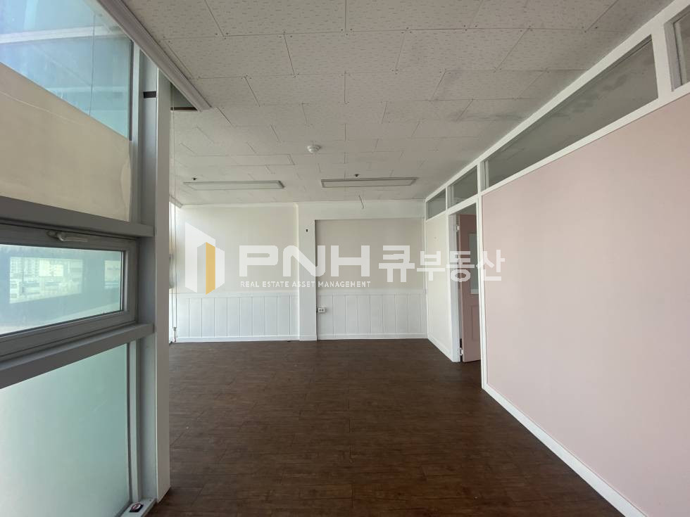 경기 안양동안구 호계동 안양 호계사거리, 전용20평, 유동인구많음, 인테리어룸, 저렴한 소형사무실임대 월세 매물번호 10935 사진 8