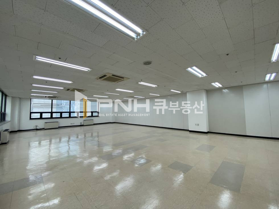 경기 안양동안구 비산동 4호선 범계역 초역세권, 전용37평, 도보5분, 중소형사무실 임대 월세 매물번호 10942 사진 2
