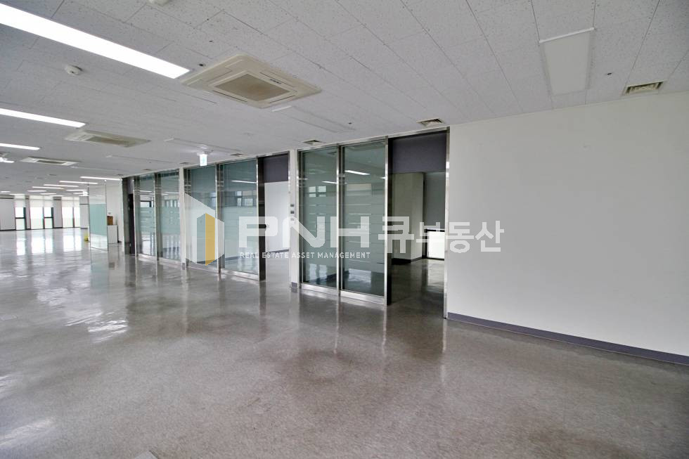 경기 안양만안구 석수동 KTX 광명역 전용169평 고급형 사옥내 깔끔한 공간 사무실 임대 월세 매물번호 10943 사진 8