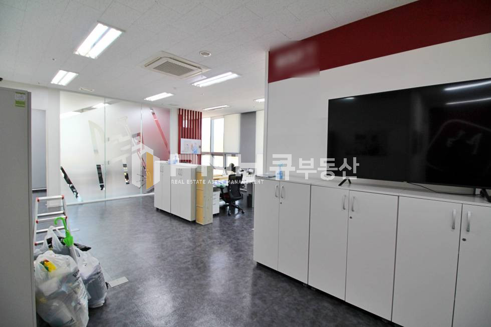 경기 안양동안구 관양동 평촌스마트베이 확장형50평 룸 인테리어 룸 3 풀인테리어 공간 좋은 사무실 임대 월세 매물번호 10944 사진 1