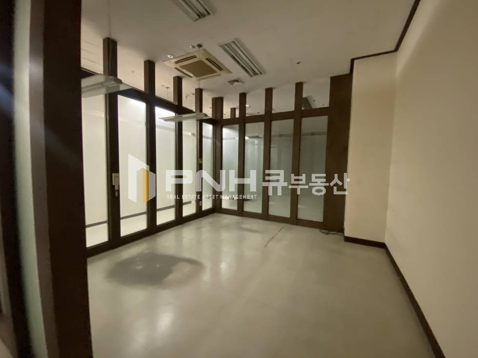 경기 안양동안구 호계동 범계역 명학역 인근, 신원비젼타워, 지하1층, 전용46평, 중소형사무실임대 월세 매물번호 10948 사진 4