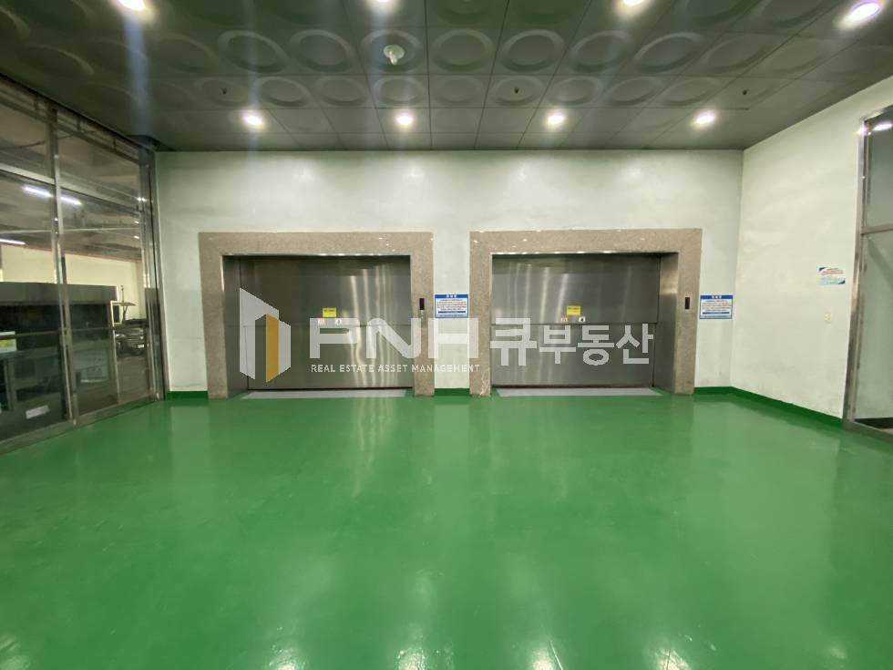 경기 안양동안구 호계동 범계역 명학역 인근, 신원비젼타워, 지하1층, 전용46평, 중소형사무실임대 월세 매물번호 10948 사진 9